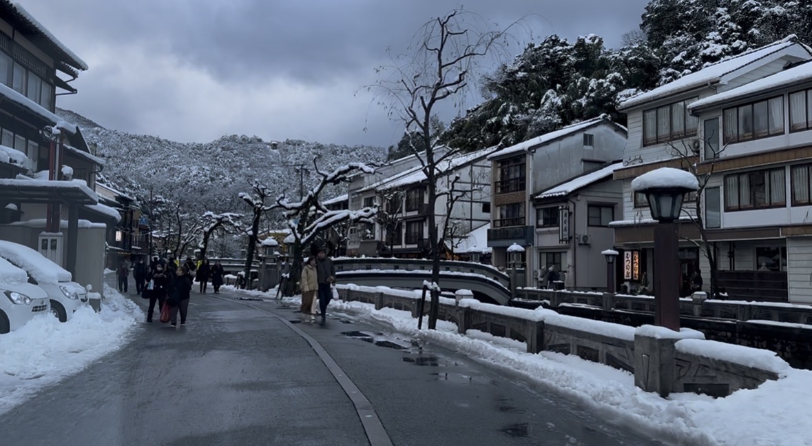 【朝どれ新鮮卵、本日も販売中です！】